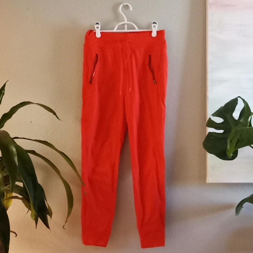 Athleta Trekkie North Jogger Mountain Orange Y2K Gorpcore Athleisure